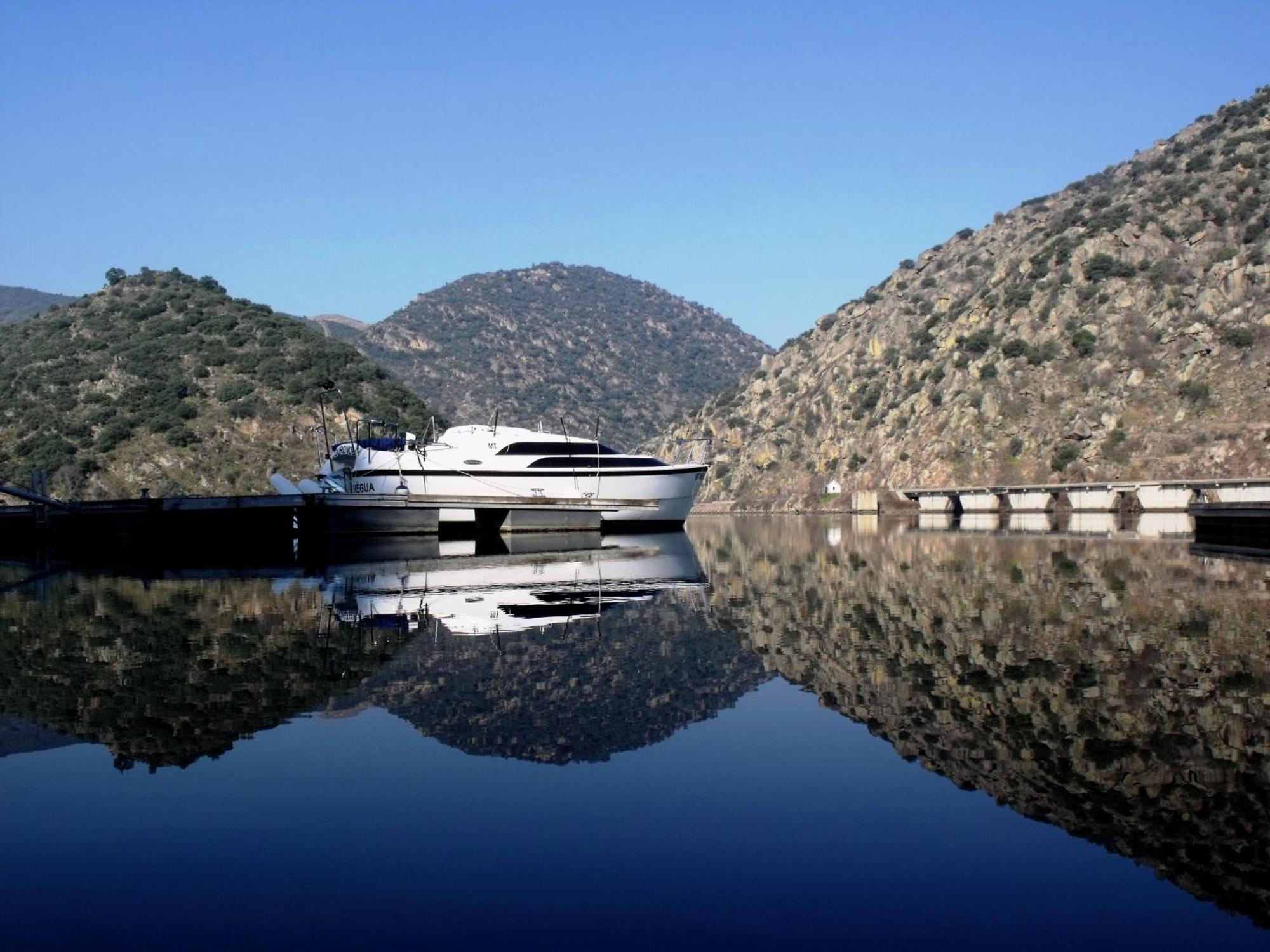 Douro Yacht Charter & Bungalows São João da Pesqueira 객실 사진